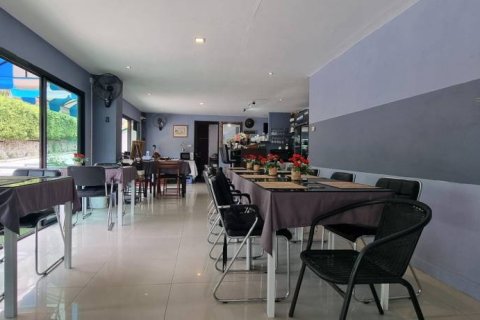Adosado de 2 dormitorios en Pattaya, Tailandia № 159949 - foto 4