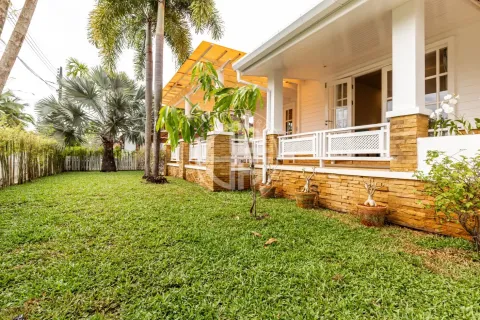 Chalet de 3 dormitorios en Kamala, Tailandia № 190808 - foto 15