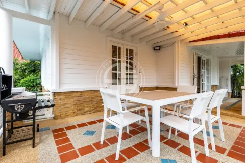 Chalet de 3 dormitorios en Kamala, Tailandia № 190808 - foto 10