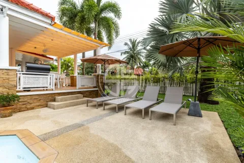Chalet de 3 dormitorios en Kamala, Tailandia № 190808 - foto 12