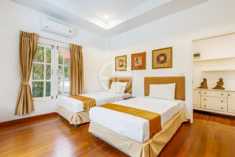 Chalet de 3 dormitorios en Kamala, Tailandia № 190808 - foto 7