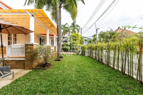 Chalet de 3 dormitorios en Kamala, Tailandia № 190808 - foto 14