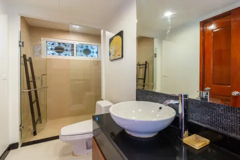 Chalet de 3 dormitorios en Phuket, Tailandia № 190806 - foto 15
