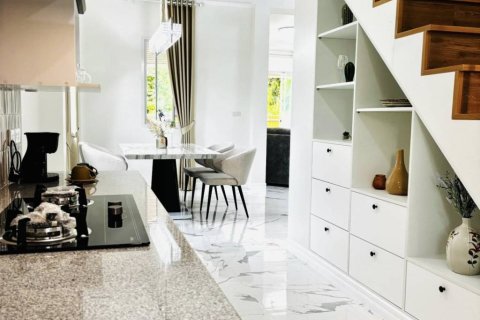 Villa in Pran Buri, Thailand 3 Schlafzimmer № 159961 - Foto 8