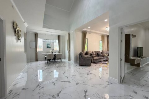 Villa in Pran Buri, Thailand 3 Schlafzimmer № 159961 - Foto 3