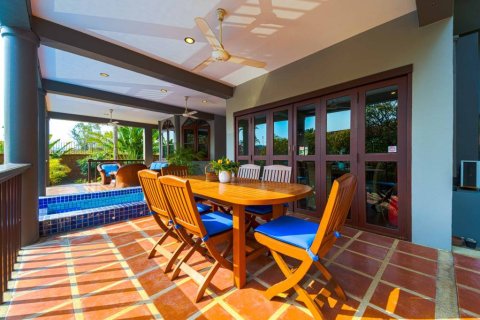 Villa in Hua Hin, Thailand 5 Schlafzimmer № 159962 - Foto 9