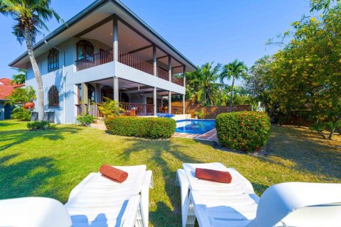 Villa in Hua Hin, Thailand 5 Schlafzimmer № 159962 - Foto 6