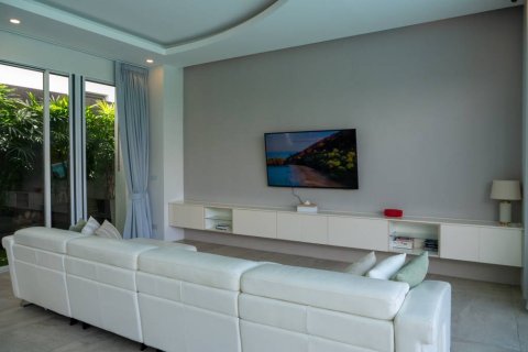 Chalet de 4 dormitorios en Phuket, Tailandia № 159959 - foto 5