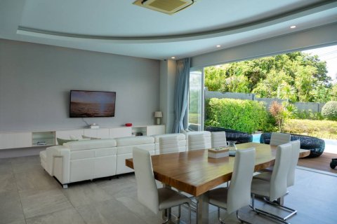 Chalet de 4 dormitorios en Phuket, Tailandia № 159959 - foto 3