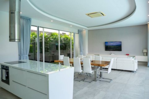 Chalet de 4 dormitorios en Phuket, Tailandia № 159959 - foto 6
