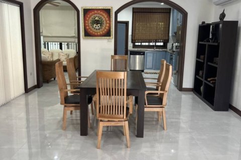 Chalet de 3 dormitorios en Hua Hin, Tailandia № 159964 - foto 7