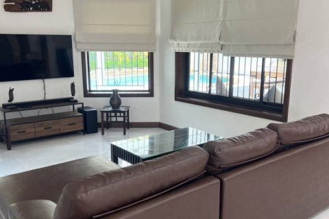 Chalet de 3 dormitorios en Hua Hin, Tailandia № 159964 - foto 5