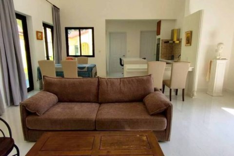 Chalet de 3 dormitorios en Sattahip, Tailandia № 159958 - foto 3