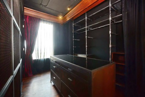 Condominio de 3 dormitorios en Bangkok, Tailandia № 180977 - foto 20