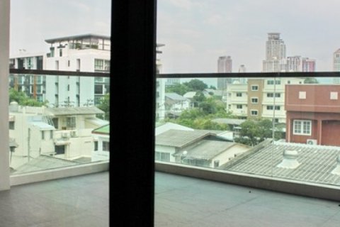 Casa de 4 dormitorios en Bangkok, Tailandia № 180981 - foto 13