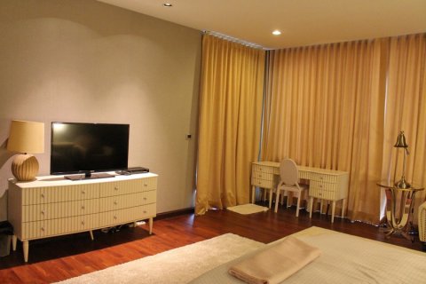 Casa de 4 dormitorios en Bangkok, Tailandia № 180981 - foto 5
