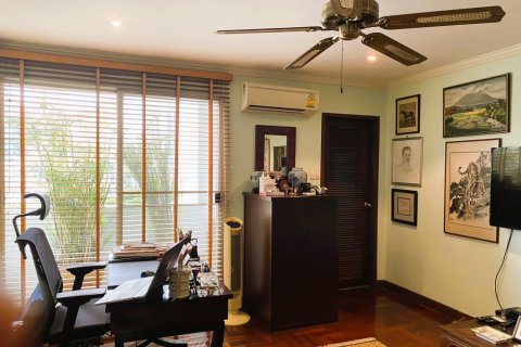 Condominio de 3 dormitorios en Bangkok, Tailandia № 180978 - foto 4