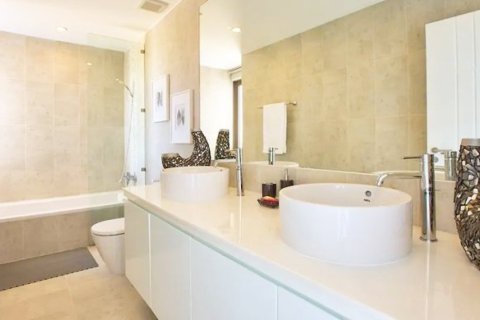 Casa de 3 dormitorios en Ko Samui, Tailandia № 180980 - foto 11