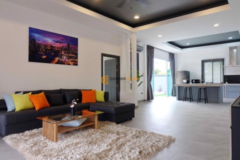 Estudio en Bang Lamung, Tailandia № 152435 - foto 5
