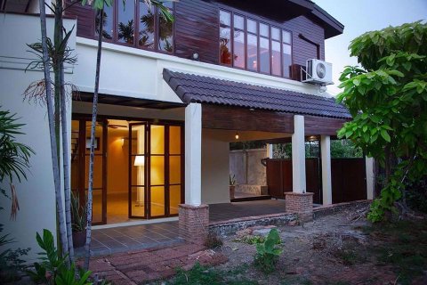 Casa de 3 dormitorios en Din Daeng, Bangkok, Tailandia № 75557