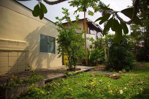 Casa de 3 dormitorios en Din Daeng, Bangkok, Tailandia № 75557 - foto 29