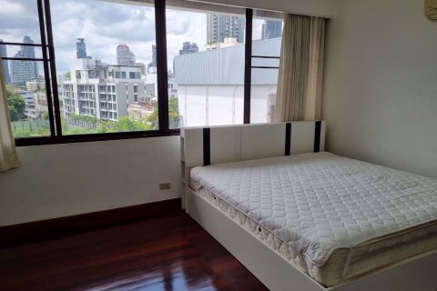 Condominio de 3 dormitorios en Watthana, Bangkok, Tailandia № 75553 - foto 12