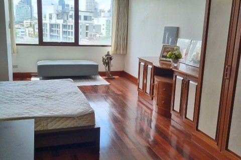 Condominio de 3 dormitorios en Watthana, Bangkok, Tailandia № 75553 - foto 13