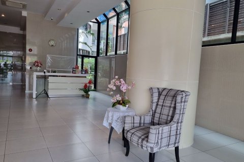 Condominio de 3 dormitorios en Watthana, Bangkok, Tailandia № 75553 - foto 17