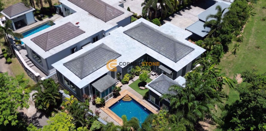 Estudio en Chonburi, Tailandia № 26708