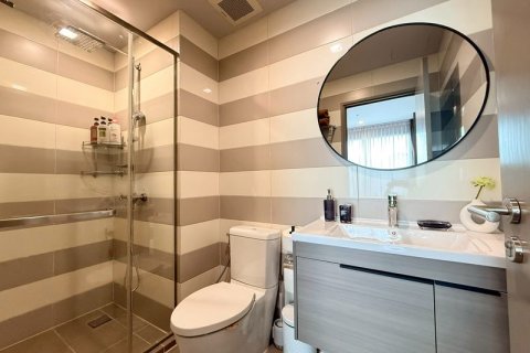 Condominio de 1 dormitorio en Bangkok, Tailandia № 202143 - foto 13