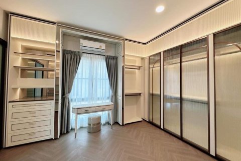 Haus in Bangkok, Thailand 5 Schlafzimmer № 68599 - Foto 5