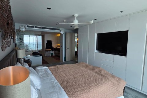 Apartamento de 3 dormitorios en Pattaya, Tailandia № 210150 - foto 19