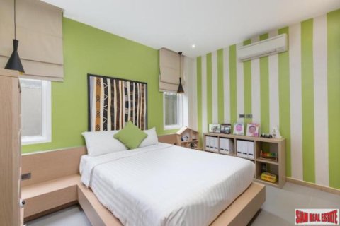 Chalet de 4 dormitorios en Layan Beach, Tailandia № 202521 - foto 5