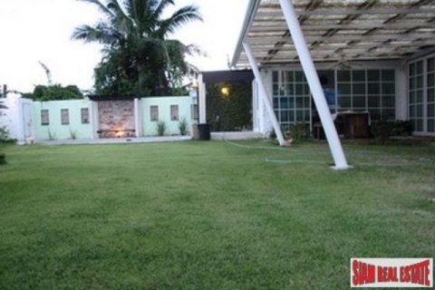 Chalet de 3 dormitorios en Cha-am, Tailandia № 202522 - foto 5