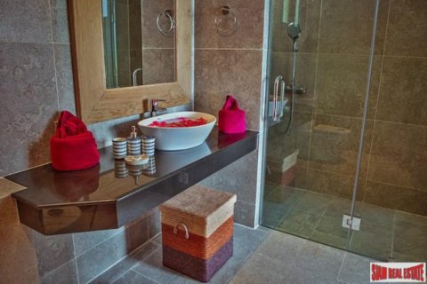 Chalet de 6 dormitorios en Bang Tao, Tailandia № 202520 - foto 5
