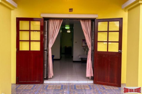 Casa de 5 dormitorios en Bangkok, Tailandia № 203306 - foto 4