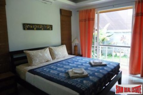 Chalet de 4 dormitorios en Ko Lanta Yai, Tailandia № 202569 - foto 3