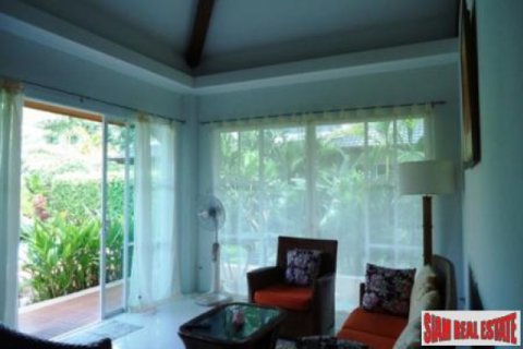 Chalet de 4 dormitorios en Ko Lanta Yai, Tailandia № 202569 - foto 4