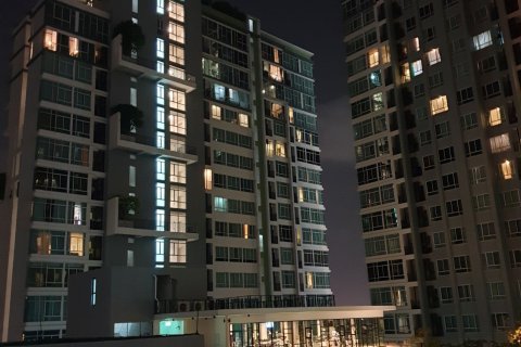 Dúplex de 2 dormitorios en Bang Na, Bangkok, Tailandia № 138093 - foto 13