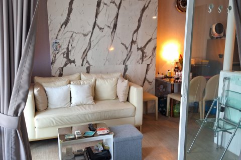 Dúplex de 2 dormitorios en Bang Na, Bangkok, Tailandia № 138093 - foto 3
