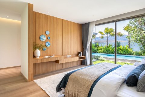 Chalet de 5 dormitorios en Bang Tao, Tailandia № 71775 - foto 17