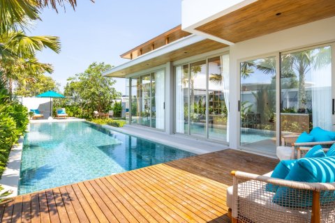 Villa in Bang Tao, Thailand 5 bedrooms № 71775