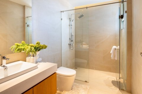 Chalet de 5 dormitorios en Bang Tao, Tailandia № 71775 - foto 19