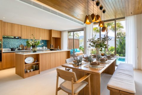 Chalet de 5 dormitorios en Bang Tao, Tailandia № 71775 - foto 5