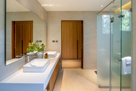 Chalet de 5 dormitorios en Bang Tao, Tailandia № 71775 - foto 15