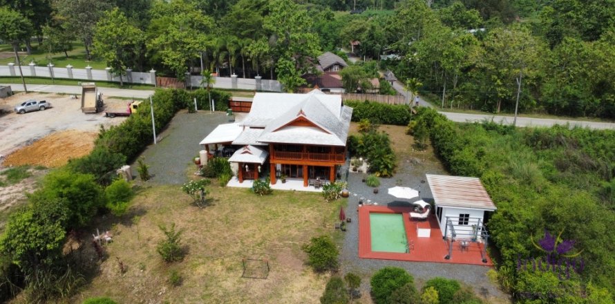บ้านในSan Sai, ประเทศไทย 4 ห้องนอน № 200285