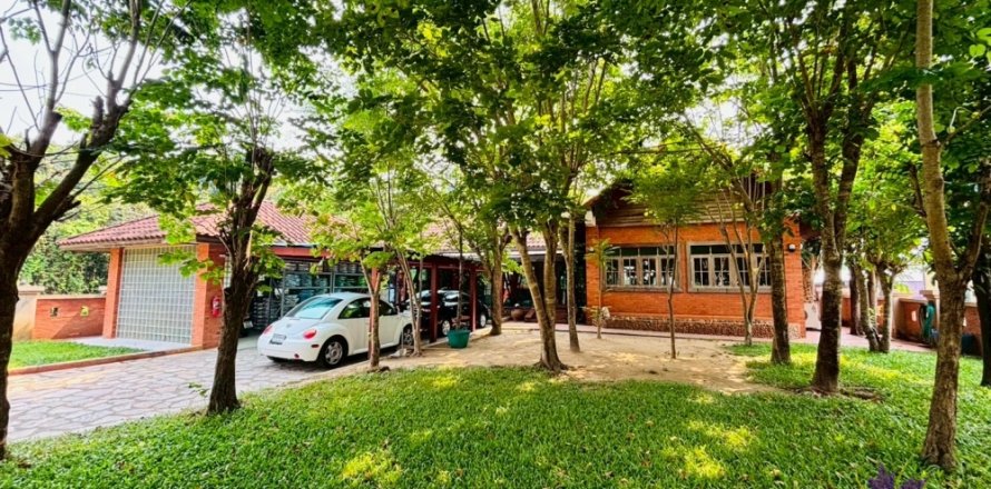 Casa de 3 dormitorios en Chiang Mai, Tailandia № 200286