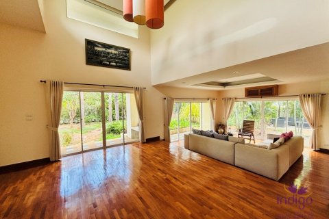 House in San Sai, Thailand 3 bedrooms № 200284 - photo 3