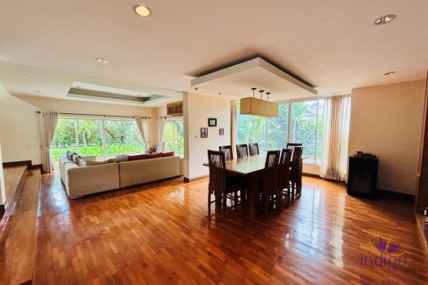 House in San Sai, Thailand 3 bedrooms № 200284 - photo 4