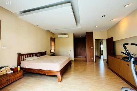 House in San Sai, Thailand 3 bedrooms № 200284 - photo 8